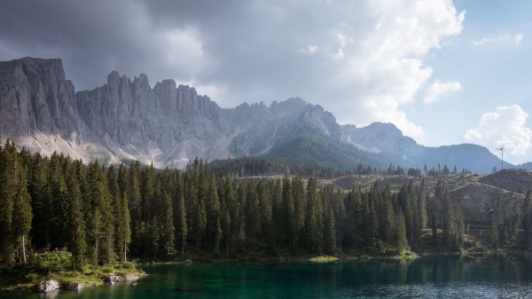 Peaks Rocks Lake Wallpaper