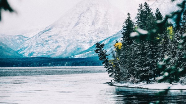 River Mountain Snow Wallpaper