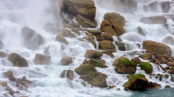 River Stones Stream G Wallpaper