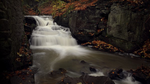River Stream Rocks Wallpaper