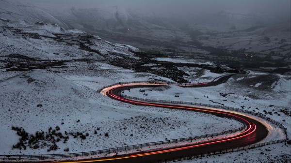 Road Snow Turns Wallpaper