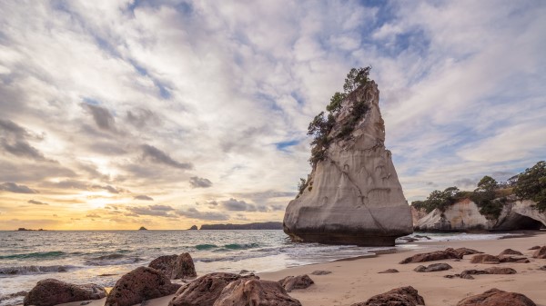 Rock Block Sand Wallpaper