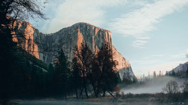 Rock Cliff Fog Wallpaper