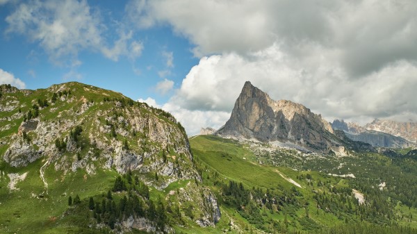 Rock Peak Slope Wallpaper