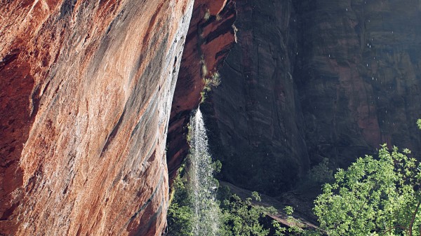 Rocks Cliff Waterfall Wallpaper
