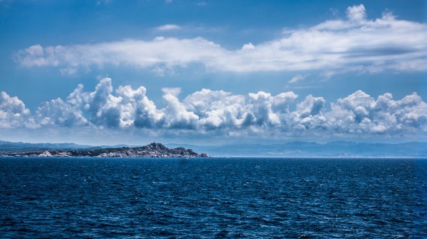 Rocks Mountains Sea wallpaper