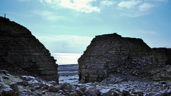 Ruins Rocks Sea Wallpaper