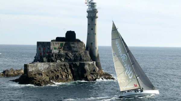 Sailing Vessel Rock Beacon Sea Excursion Tourists Wallpaper