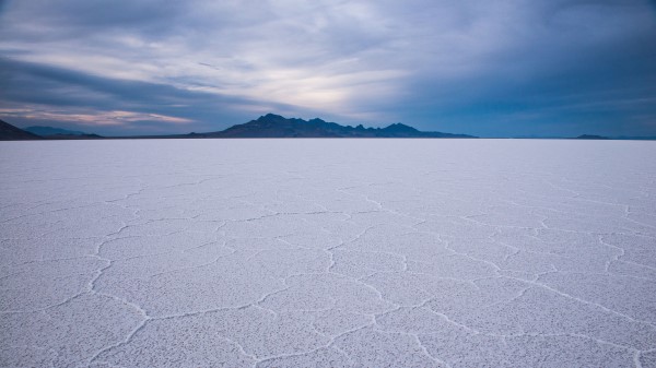 Saline Salt Desert Wallpaper