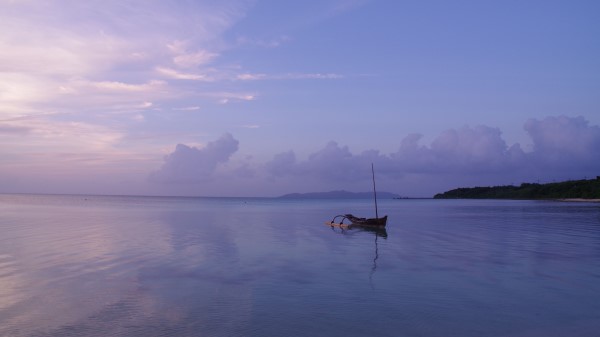 Sea Boat Lonely Wallpaper