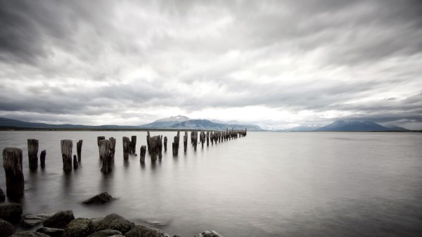 Sea Distance Mountains Wallpaper