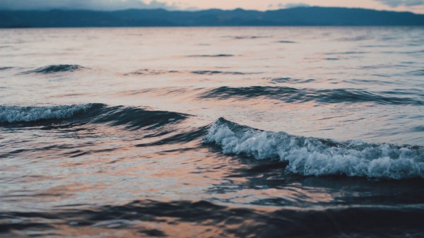 Sea Foam Waves Wallpaper