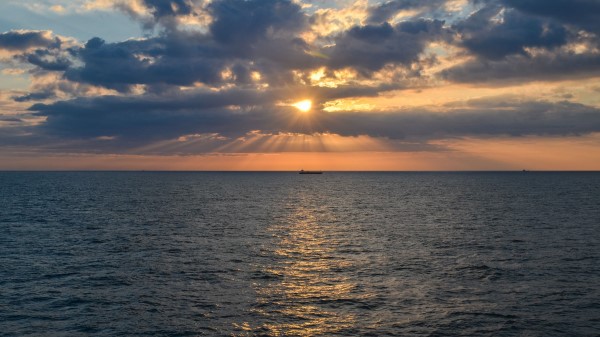 Sea Horizon Sunset Ee Wallpaper