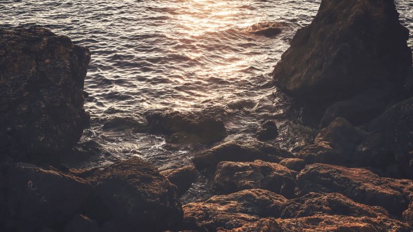 Sea Rocks Waves Wallpaper