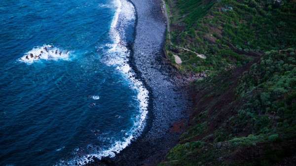 Sea Shore Foam Surf Wallpaper