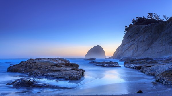 Sea Shore Qu Wallpaper