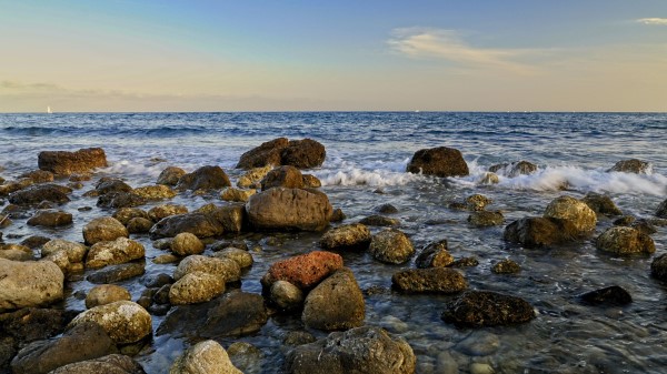 Sea Stones Waves wallpaper
