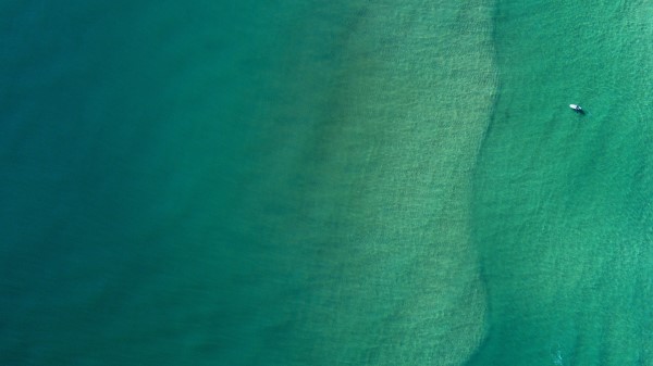 Sea Water Boat 5b Wallpaper