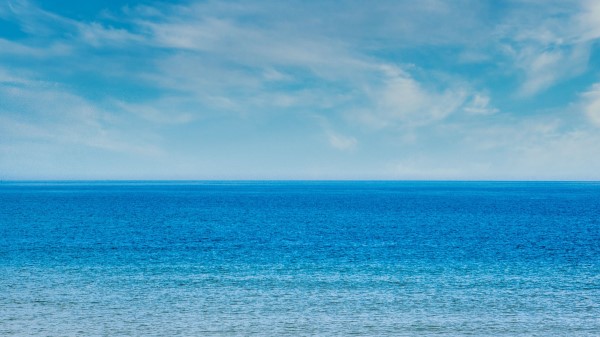 Sea Waves Horizon H Wallpaper