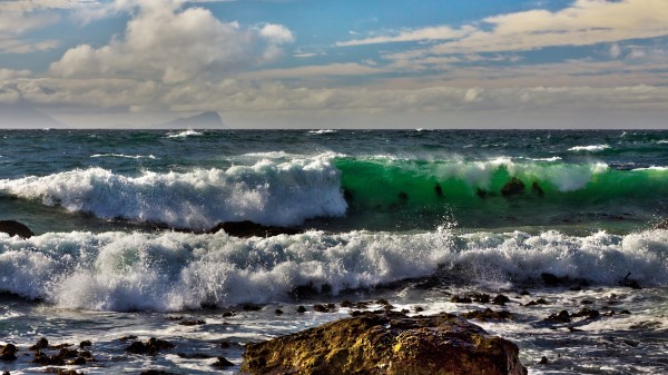 Sea Waves Landscape Wallpaper