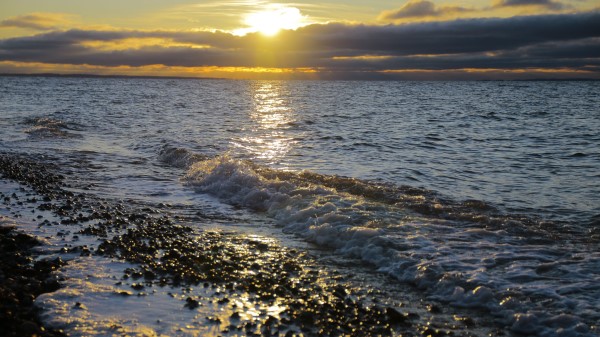 Sea Waves Sun Wallpaper