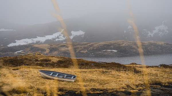 Shore Boat Fog Wallpaper