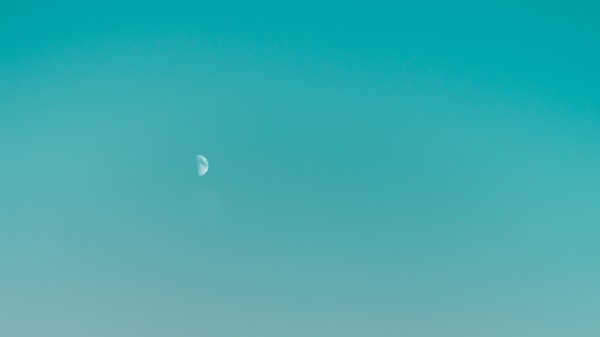 Sky Moon Minimalism Wallpaper