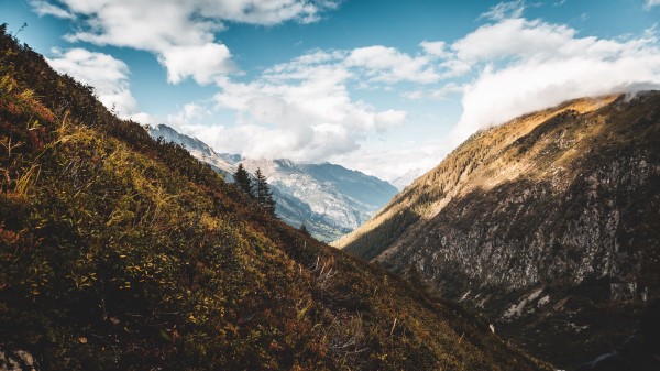 Slope Mountains Valley Wallpaper