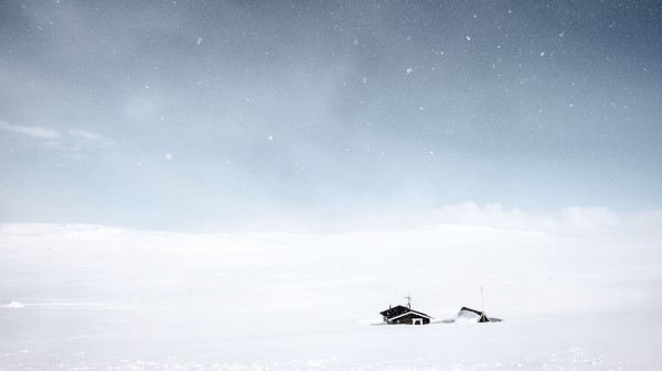 Snow Home Blizzard Wallpaper