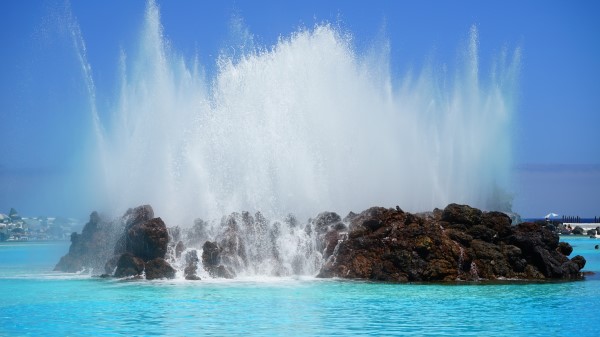 Spray Puerto De La Cruz Tenerife Canary Islands Wallpaper