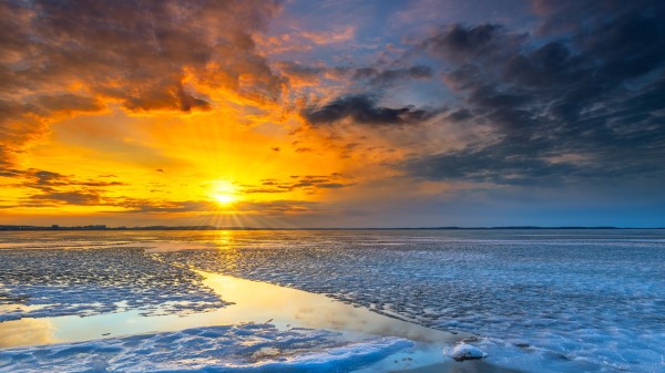 Sun Horizon Ice Wallpaper