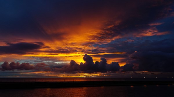 Sunset Clouds Dark Wallpaper