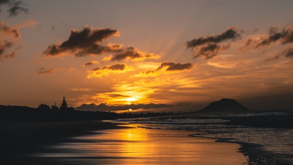 Sunset Coast Sand Wallpaper