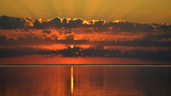 Sunset Reflection Horizon Wallpaper