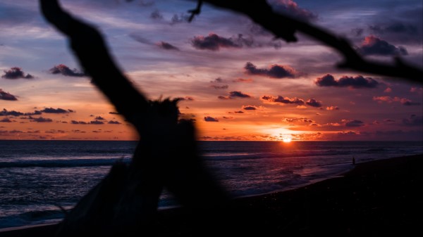 Sunset Shore Clouds Sea Wallpaper