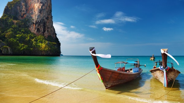Thailand Tropical Beach Boats Wallpaper