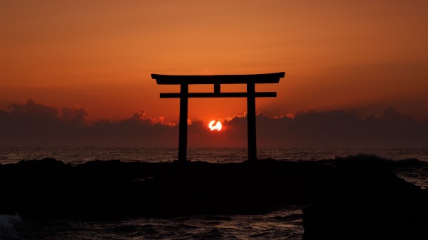 Torii Arch Sea Wallpaper