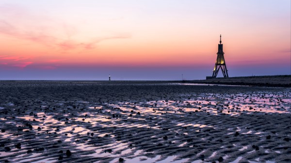 Tower Beach Coast Wallpaper