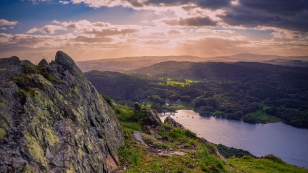 Valley Rocks Hills wallpaper