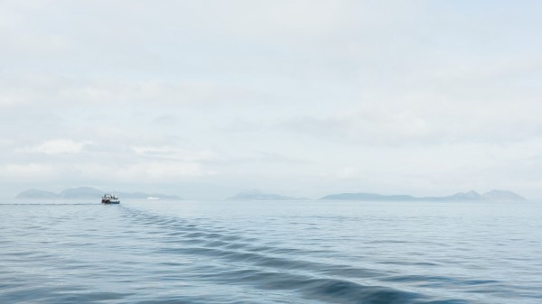 Water Boat Horizon wallpaper