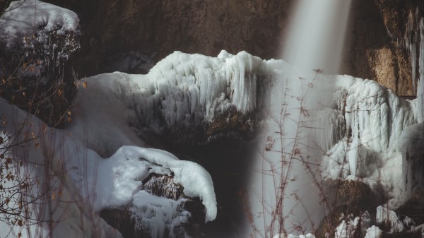 Waterfall Ice Rocks wallpaper