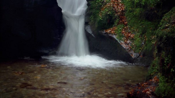 Waterfall Rock Cliff G wallpaper