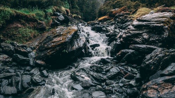 Waterfall Stones Current Image wallpaper