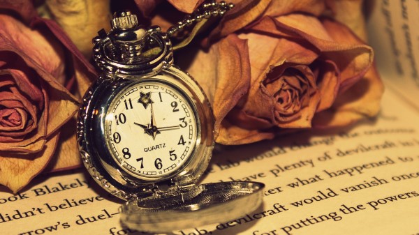 Rose Clock Readin wallpaper