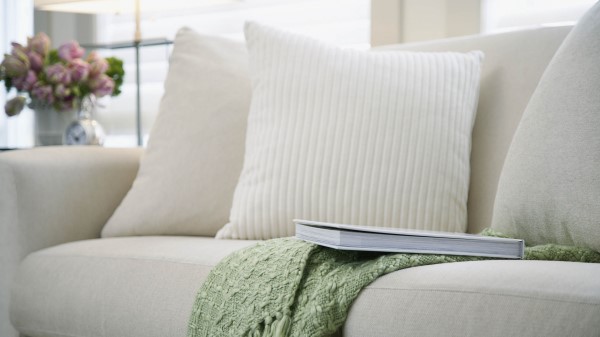 Sofa Pillows Living Room Wallpaper