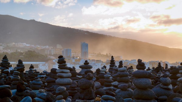 Stones City Mountains wallpaper