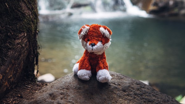 Toy Stone Waterfall wallpaper
