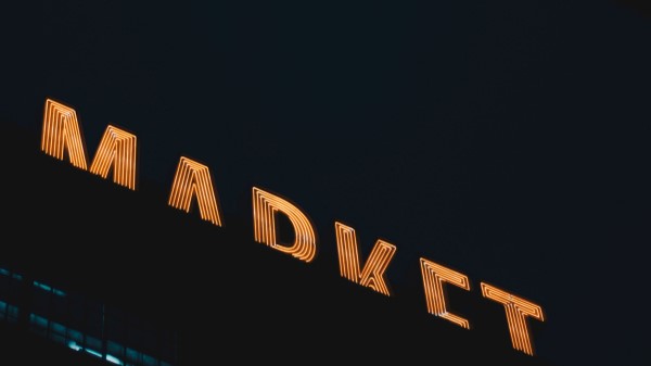 Market Inscription Highlight wallpaper