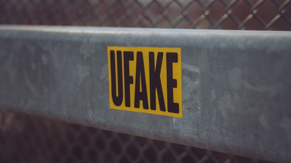 Ufake Sticker Inscription wallpaper
