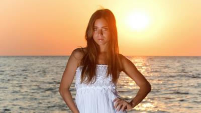 A Glance At The Evening Wallpaper